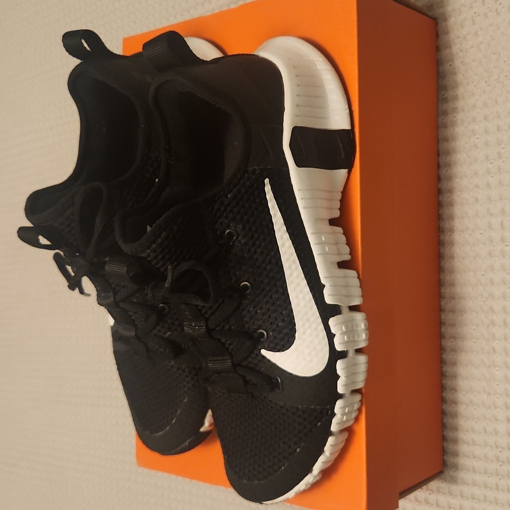 Nike metcon free work out shoes